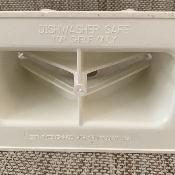 The Original Bagel Guillotine Universal Slicer - Picture 15 of 16